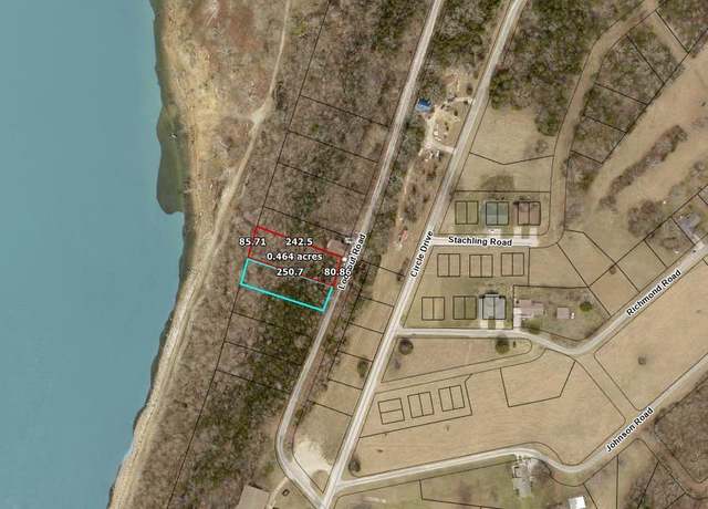 Property at 2 Lookout Dr, Forsyth, MO 65653