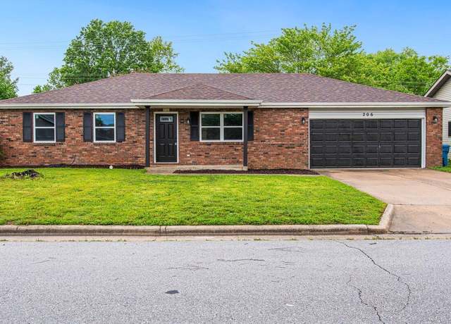 Property at 206 W Hunter Dr, Nixa, MO 65714, 3 beds, 2 baths