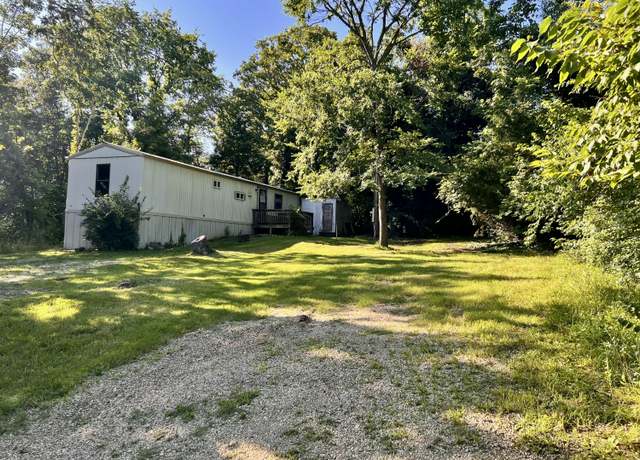 Property at 4043 Red Oak Rd, Merriam Woods, MO 65740, 2 beds, 1 bath