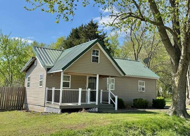 Property at 309 E 4th St, Miller, MO 65707, 1 bed, 1 bath