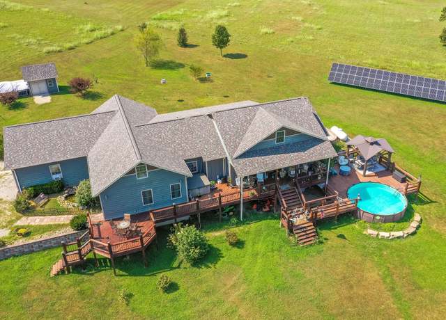 Property at 3876 Highway 14, Omaha, AR 72662, 3 beds, 2.5 baths