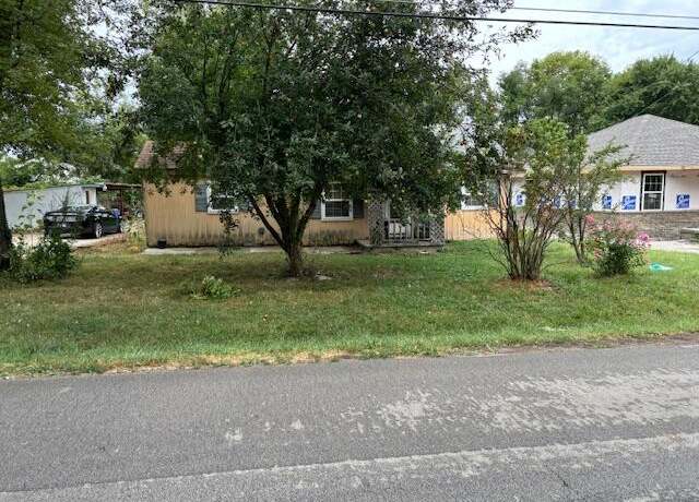 Property at 1537 N Colgate Ave, Springfield, MO 65802, 2 beds, 1 bath