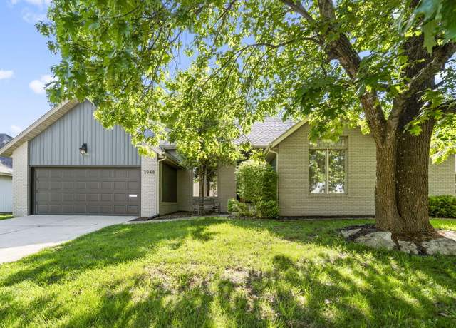 Property at 3948 N Broadway Ave, Springfield, MO 65803, 3 beds, 2.5 baths