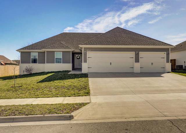 Property at 1474 S Olde Savannah Ave, Republic, MO 65738, 4 beds, 2 baths
