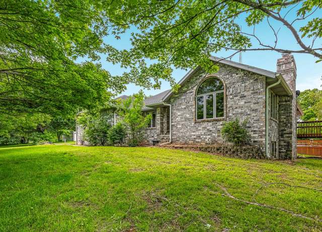 Property at 185 Petunia Ln, Clever, MO 65631, 3 beds, 2.5 baths