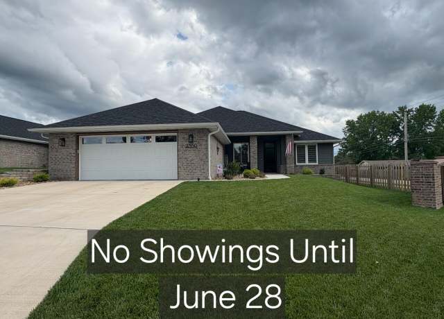 Property at 2350 E Swallow St, Springfield, MO 65804, 3 beds, 2 baths