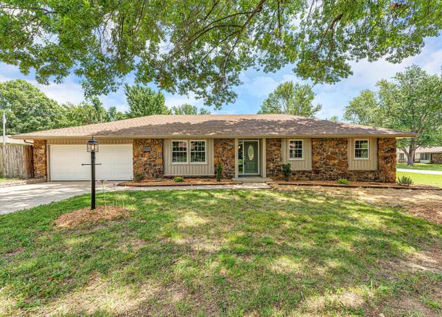 Property at 4342 S Deborah Rd, Springfield, MO 65810, 3 beds, 2 baths