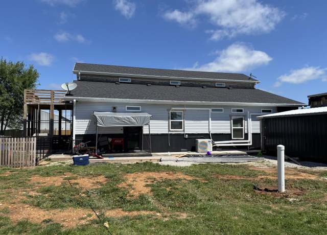 Property at 693 Red Top Rd, Fair Grove, MO 65648, 5 beds, 3.5 baths