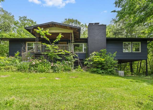 Property at 3662 N Farm Road 127, Springfield, MO 65803, 5 beds, 2 baths