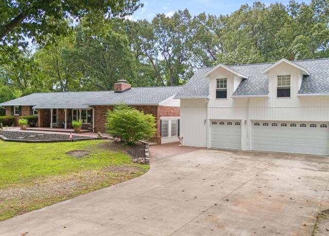 Property at 178 Garner Dr, Ozark, MO 65721, 3 beds, 4 baths