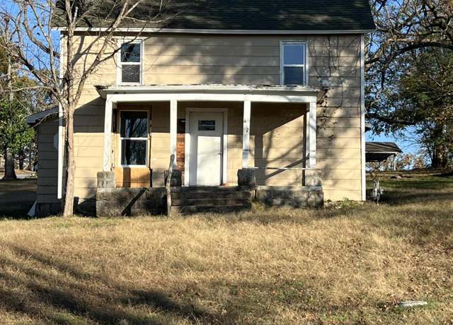 Property at 402 S Mansfield Rd, Ava, MO 65608, 3 beds, 1 bath