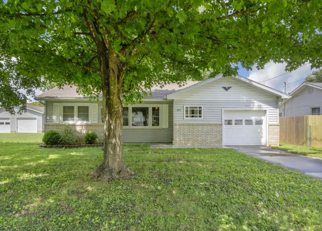 Property at 409 N Prospect St, Nixa, MO 65714, 2 beds, 1 bath