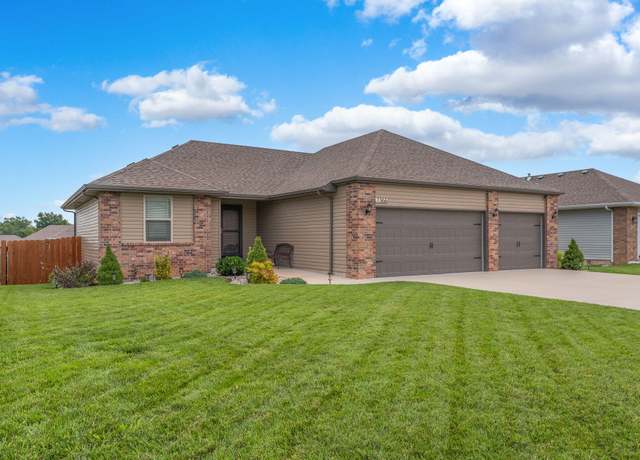 Property at 1366 S Marseilles Ave, Republic, MO 65738, 3 beds, 2 baths