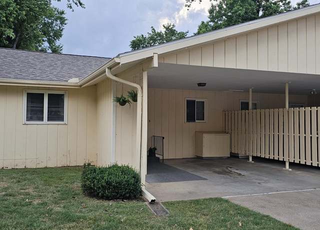 Property at 16 Magnolia Ct Unit B, Branson, MO 65616, 2 beds, 1.5 baths