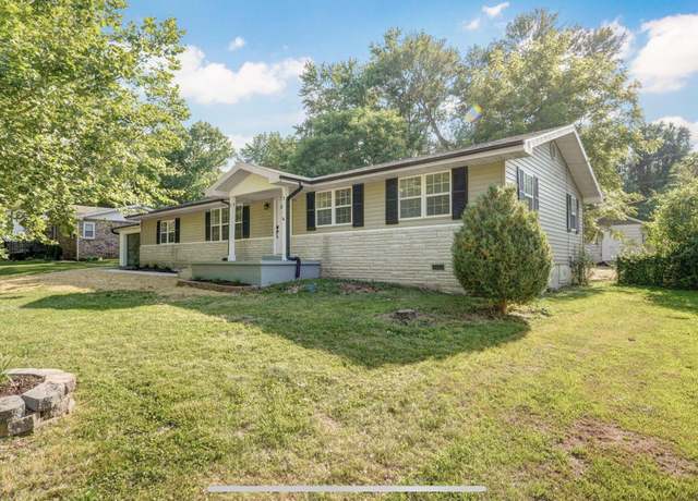 Property at 905 S 3rd Ave, Ozark, MO 65721, 4 beds, 2 baths