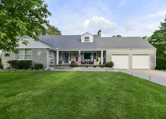 Property at 1450 S Fairway Ave, Springfield, MO 65804, 3 beds, 2 baths