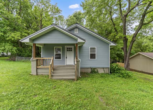 Property at 1130 W Kerr St, Springfield, MO 65803, 2 beds, 1 bath
