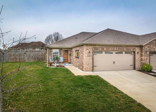 Property at 824 E Crystal Ave, Nixa, MO 65714, 3 beds, 2 baths