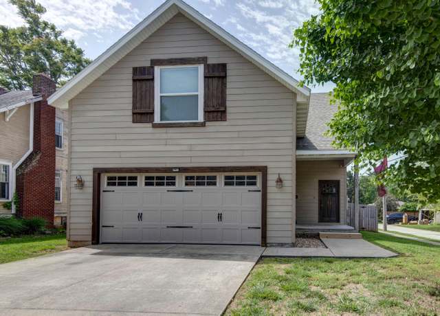 Property at 700 E Delmar St, Springfield, MO 65807, 3 beds, 2.5 baths