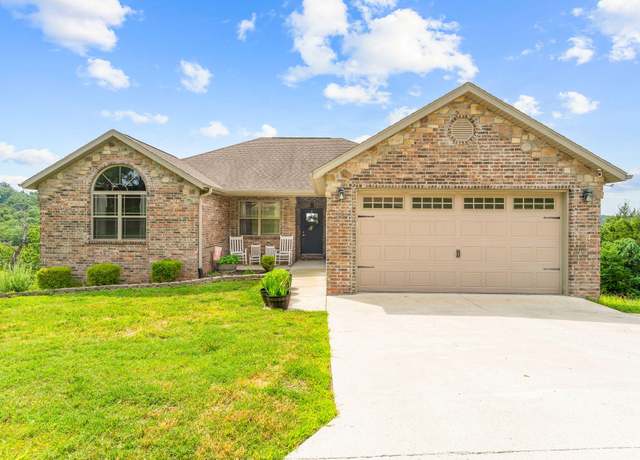 Property at 325 Mesquite Dr, Branson, MO 65616, 4 beds, 3 baths
