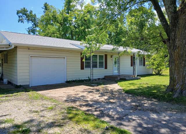 Property at 1101 Presley Dr, Cassville, MO 65625, 3 beds, 1 bath