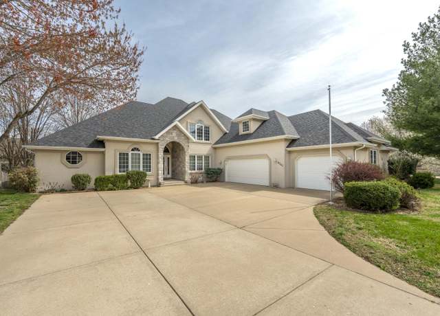 Property at 4040 E Windsong St, Springfield, MO 65809, 4 beds, 3.5 baths
