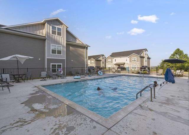 Property at 2910 &3112 Vineyards Parkway / Ter Unit 1 & Unit 4, Branson, MO 65616, 7 beds, 5 baths