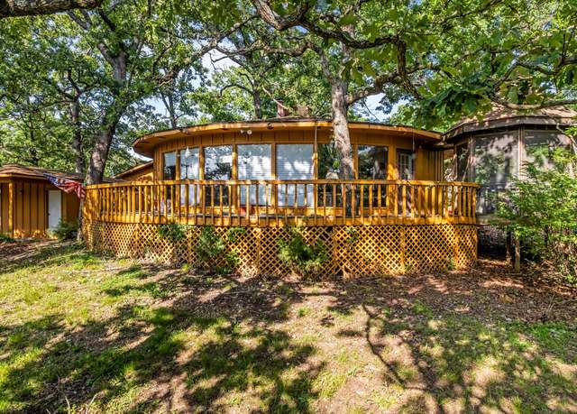 Property at 25 Capulet Ln, Kimberling, MO 65686, 2 beds, 2 baths