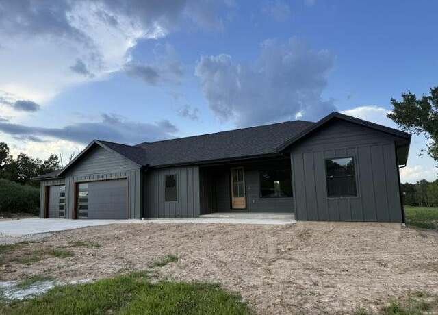 Property at 405 Raspberry Rd, Highlandville, MO 65669, 3 beds, 2 baths
