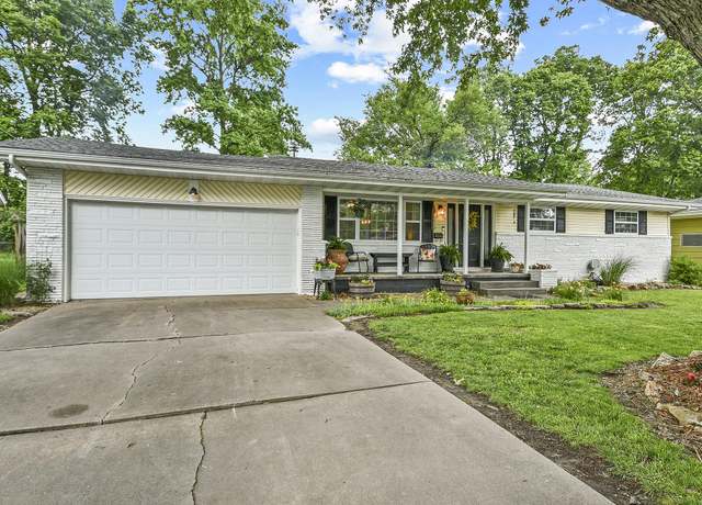 Property at 3239 E Seminole St, Springfield, MO 65804, 3 beds, 1.5 baths