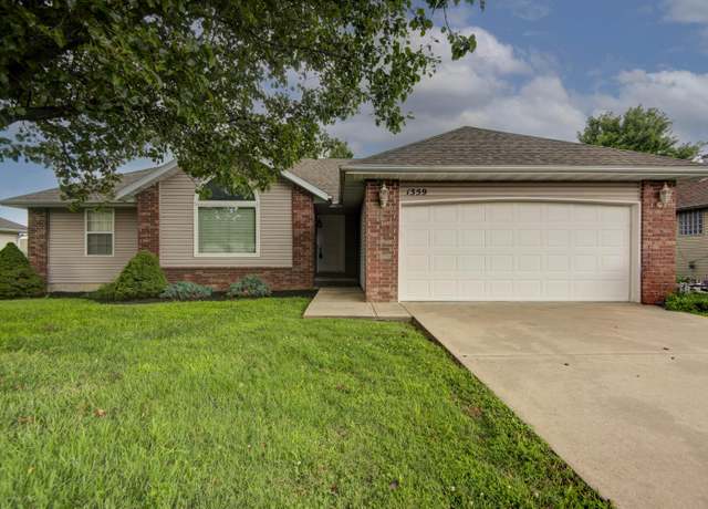 Property at 1359 W Stone House Rd, Nixa, MO 65714, 3 beds, 2 baths