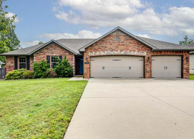 Property at 5048 S Fieldstone Rd, Battlefield, MO 65619, 4 beds, 2 baths