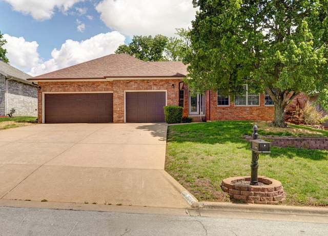 Property at 3044 S Palisades Dr, Springfield, MO 65807, 3 beds, 2 baths