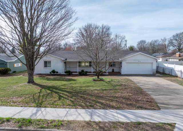 Property at 862 W Lasalle St, Springfield, MO 65807, 4 beds, 2 baths