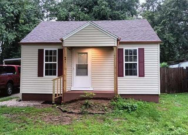 Property at 641 S Warren Ave, Springfield, MO 65802, 2 beds, 1 bath