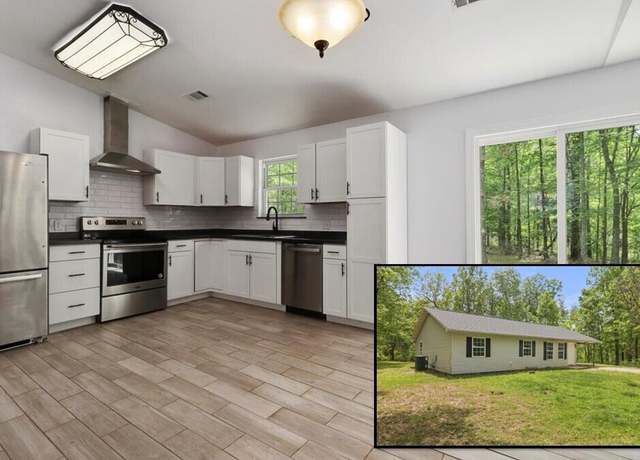 Property at 334 Private Road 2018, West Plains, MO 65775, 3 beds, 2 baths