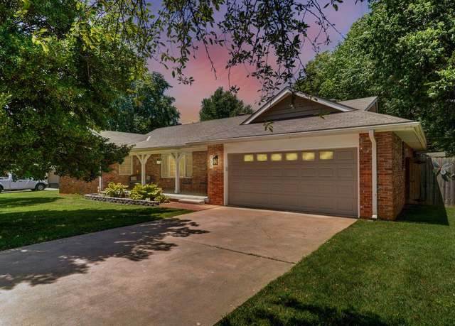 Property at 705 W Sylvania St, Springfield, MO 65807, 3 beds, 2 baths