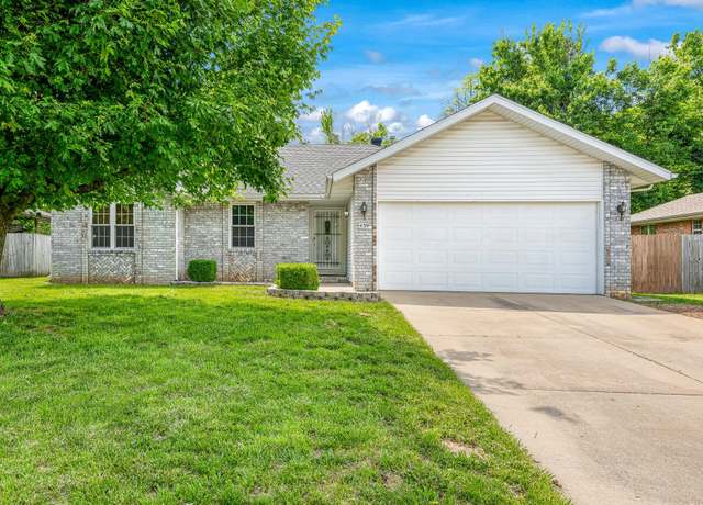 Property at 439 S Suburban Ave, Springfield, MO 65802, 3 beds, 2 baths