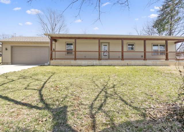 Property at 802 S 6th St, Ozark, MO 65721, 3 beds, 2 baths