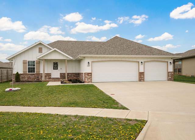 Property at 1327 S Tanner Ave, Springfield, MO 65802, 3 beds, 2 baths