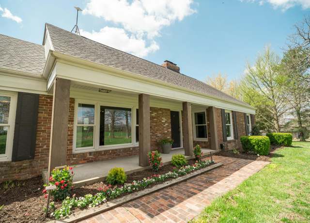 Property at 5724 E Mill St, Springfield, MO 65802, 4 beds, 3 baths