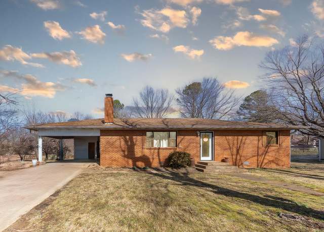 Property at 313 Beatrice, Thayer, MO 65791, 3 beds, 2 baths