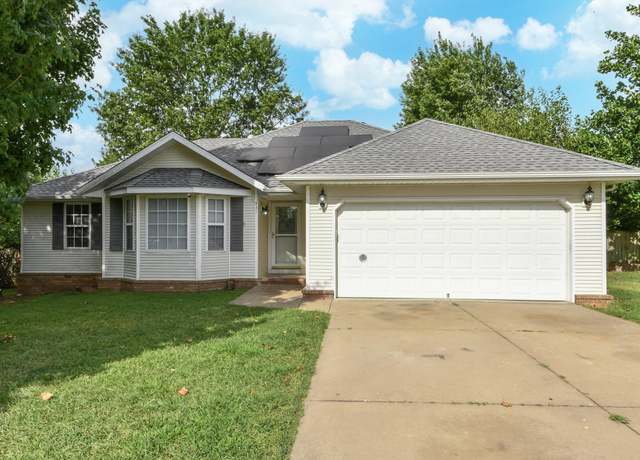Property at 431 N Cox Ave, Republic, MO 65738, 3 beds, 2 baths