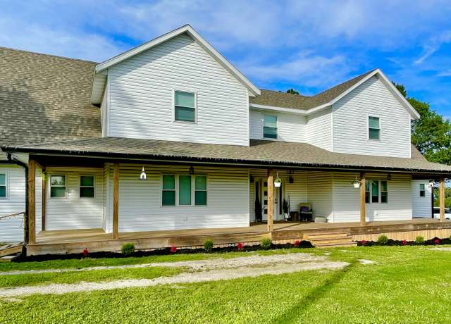 Property at 175 Ranch View Ct, Branson, MO 65616, 4 beds, 2.5 baths