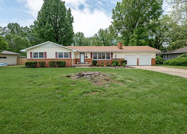 Property at 2214 E Washita St, Springfield, MO 65804, 3 beds, 2 baths