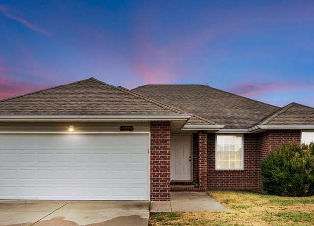 Property at 4008 N Thistle Dr, Ozark, MO 65721, 3 beds, 2 baths