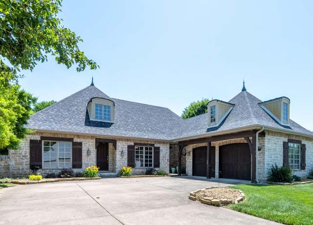 Property at 4910 S Stanton Ave, Springfield, MO 65810, 3 beds, 2 baths