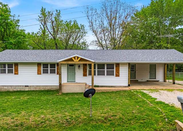 Property at 703 Washington St, Mountain View, MO 65548, 3 beds, 2 baths