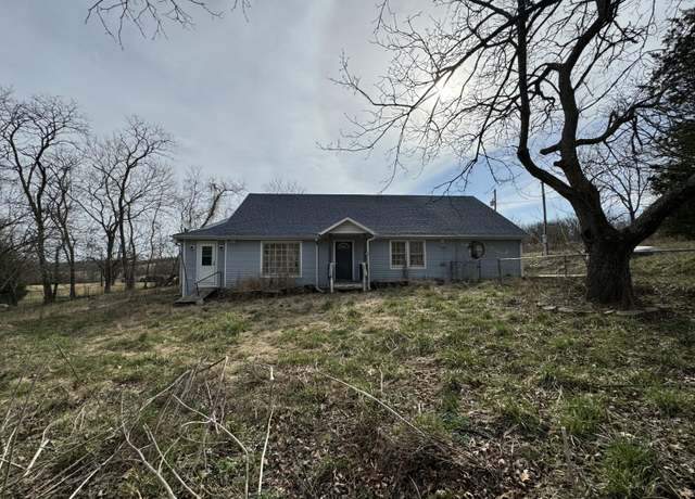 Property at 5040 Highway 5, Hartville, MO 65667, 3 beds, 2.5 baths