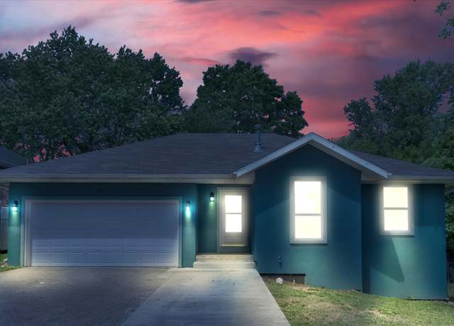 Property at 201 S Smalley St, Nixa, MO 65714, 3 beds, 2 baths